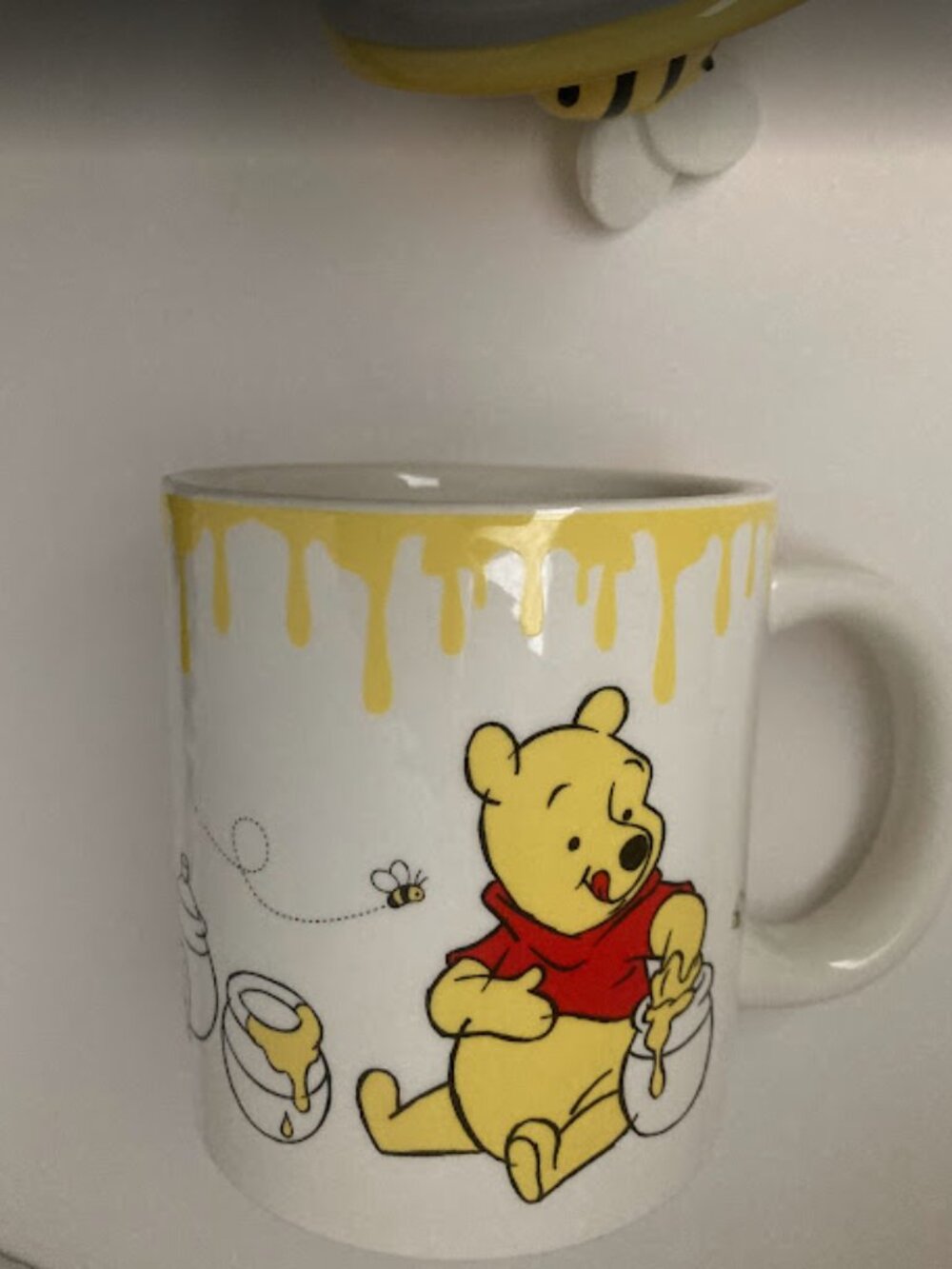 Disney Winnie the Pooh Honey Bee Lid 18 oz Coffee Mug - Picture 9 of 15